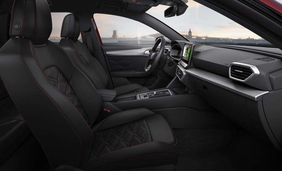 Интерьер Seat Leon FR 2020 года  (WW) (фото 5 из 52)